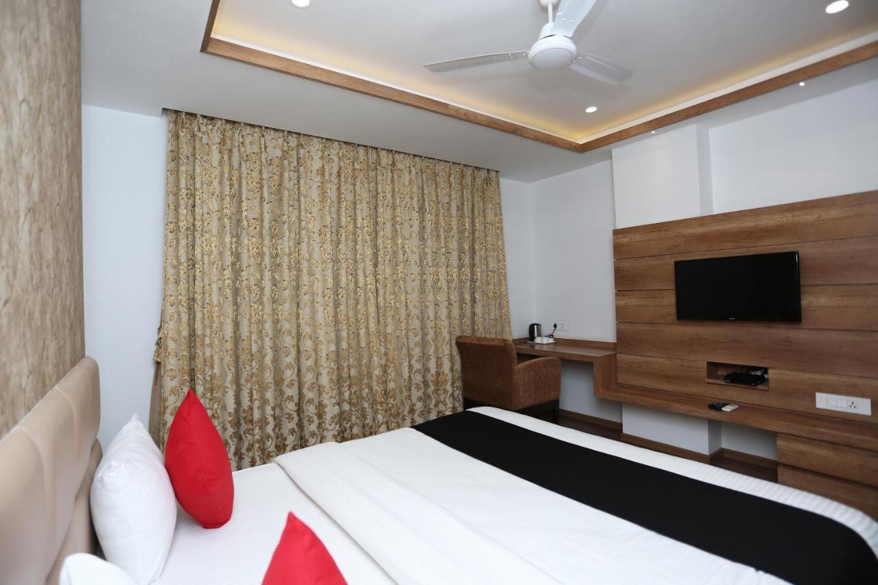 Hotel Yelchiko Варанасі Екстер'єр фото